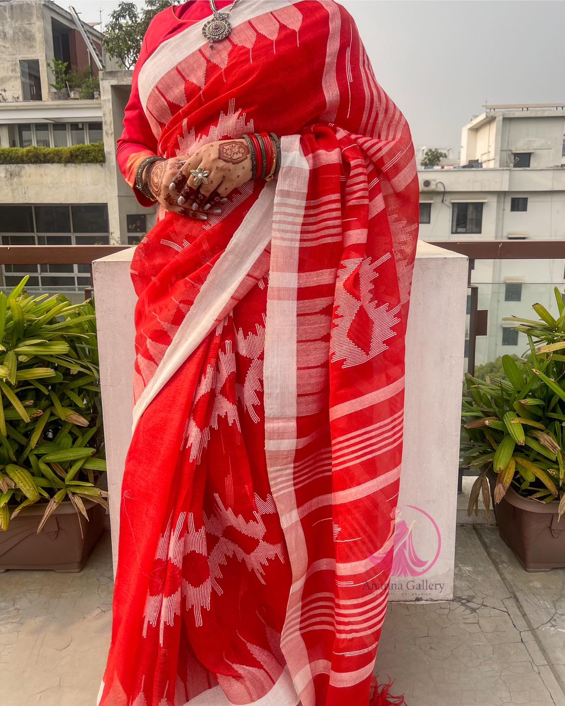 Red Bliss Monipuri Saree - Image 4
